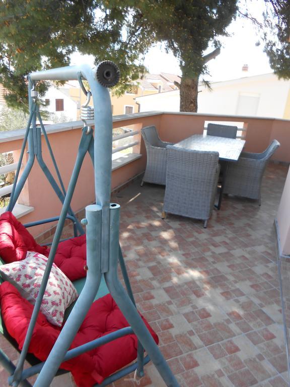 Apartments Luvi Trogir Ruang foto