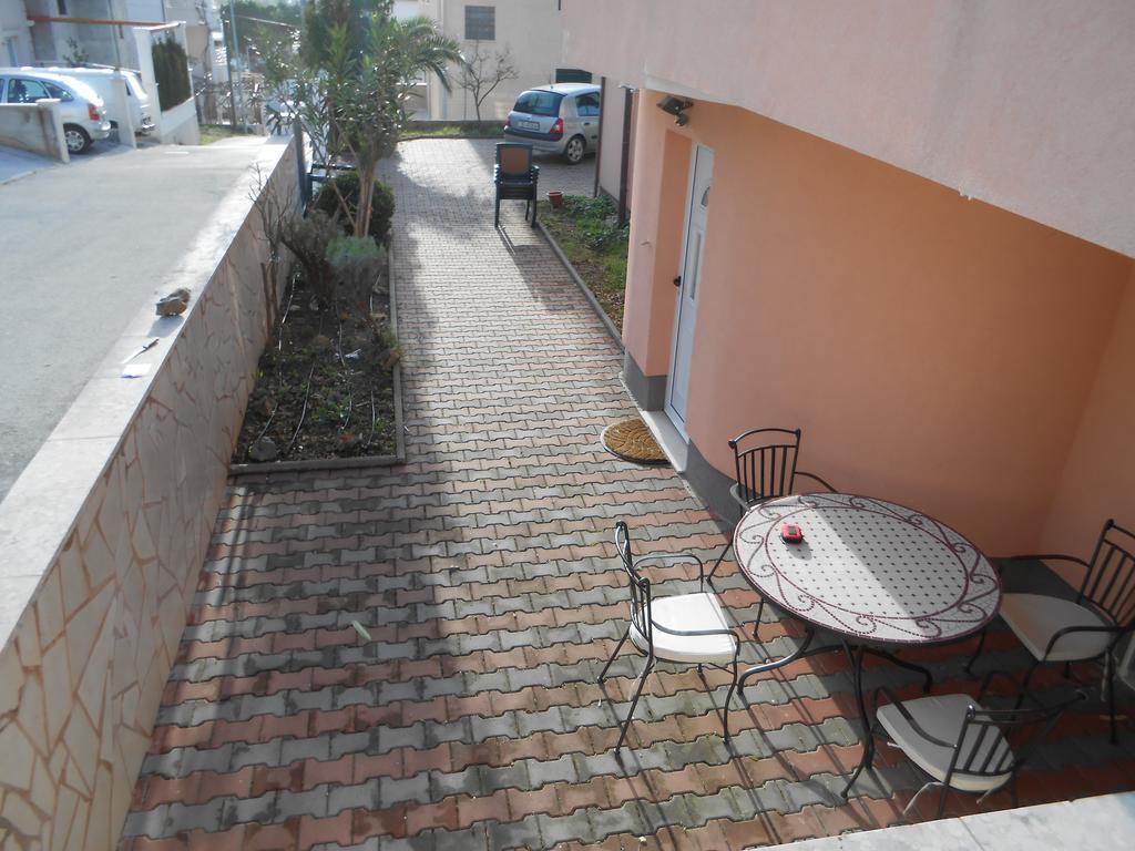 Apartments Luvi Trogir Ruang foto
