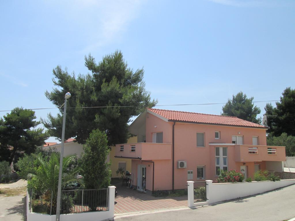 Apartments Luvi Trogir Bagian luar foto