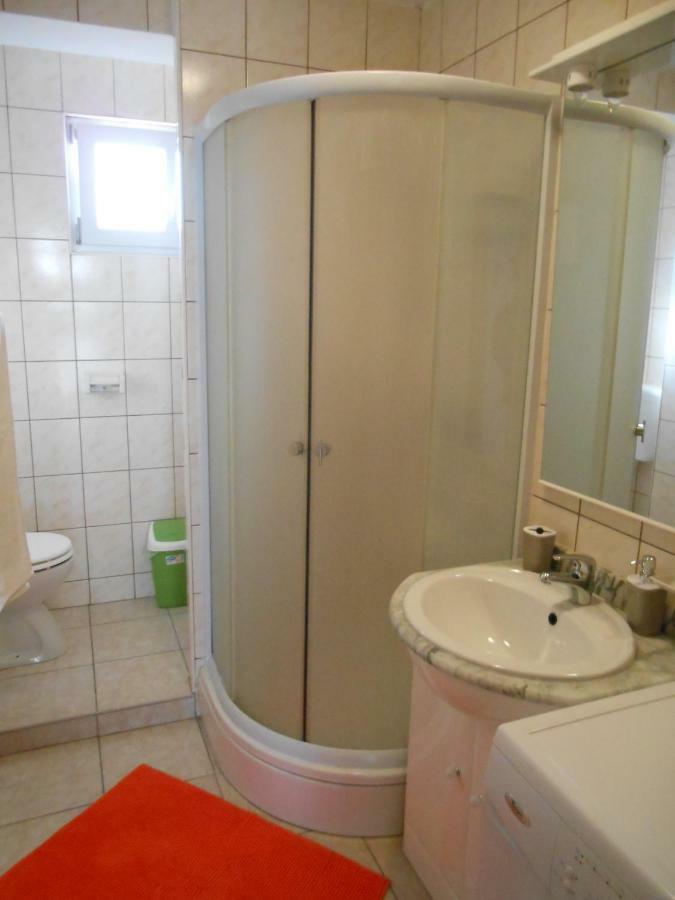 Apartments Luvi Trogir Bagian luar foto